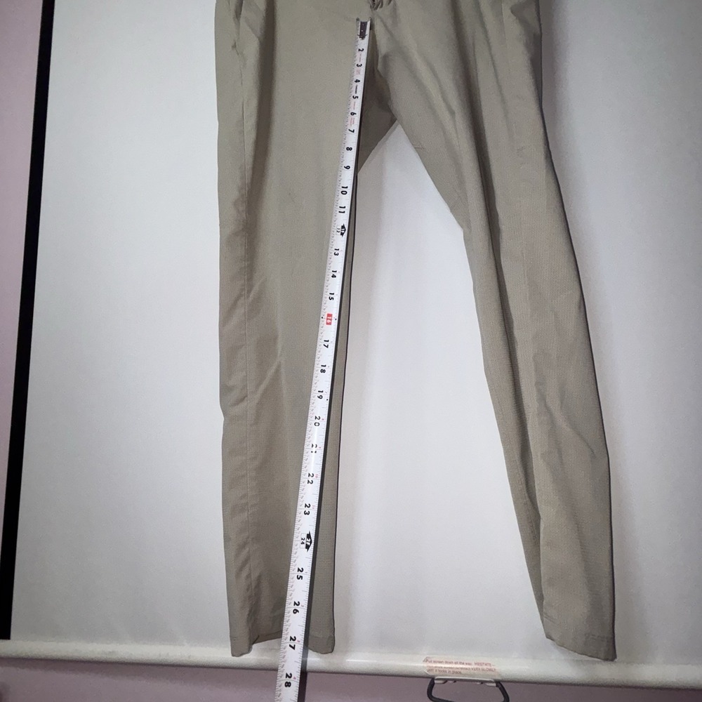 Lululemon Commission Slim Ventlight WovenAir Vapor Pants Mens Size 35 - Picture 8 of 9